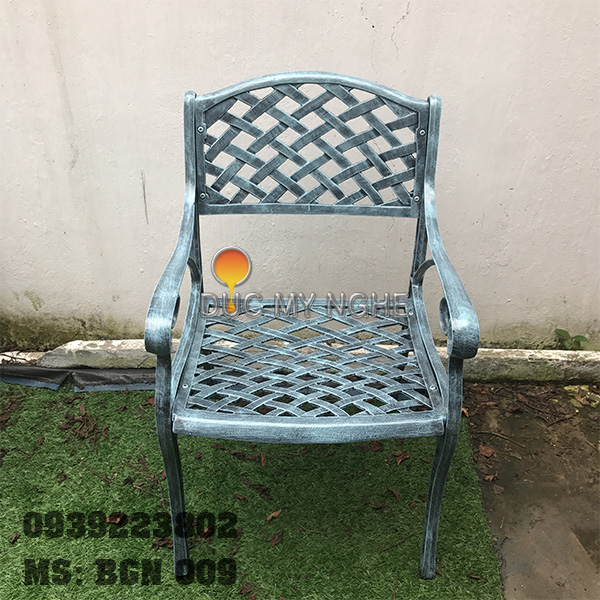 Bàn ghế nhôm đúc BGN 009